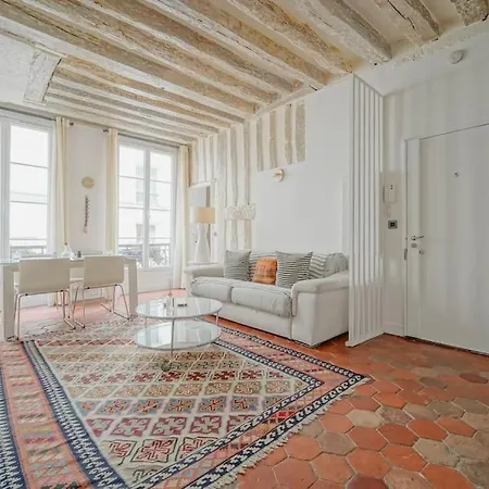 2 Bedroom With The Location Of In 2nd Arr Apartment