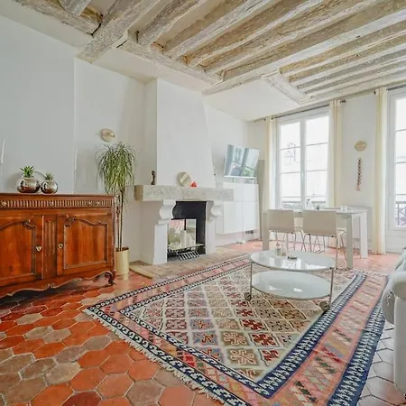 2 Bedroom With The Location Of In 2nd Arr Апартаменты